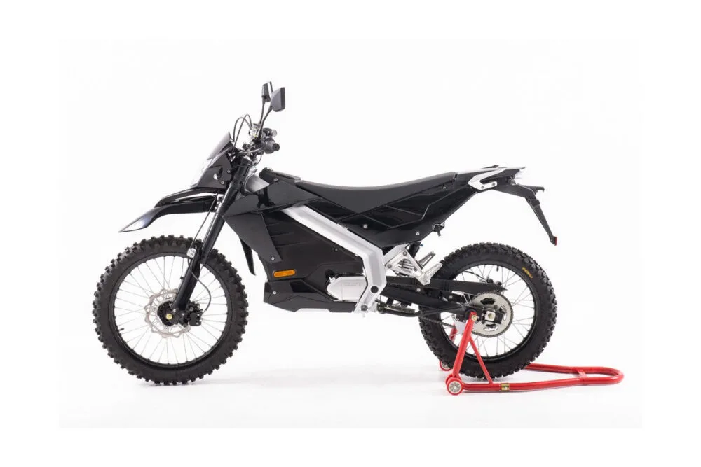 Bee Green traz ao Brasil moto elétrica trail ES1X para todo tipo
