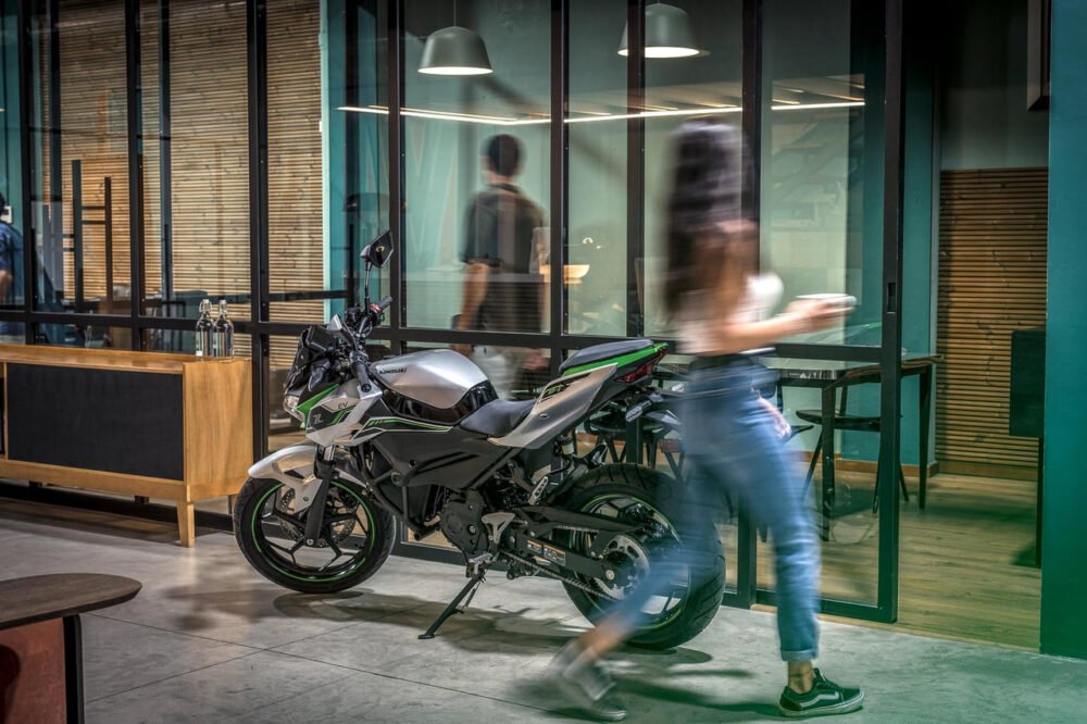 kawasaki z e-1 moto elétrica